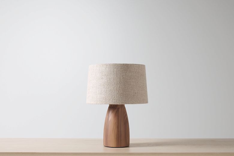 Jeanne table lamp